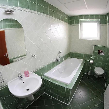 بيت ضيافة Milotin *